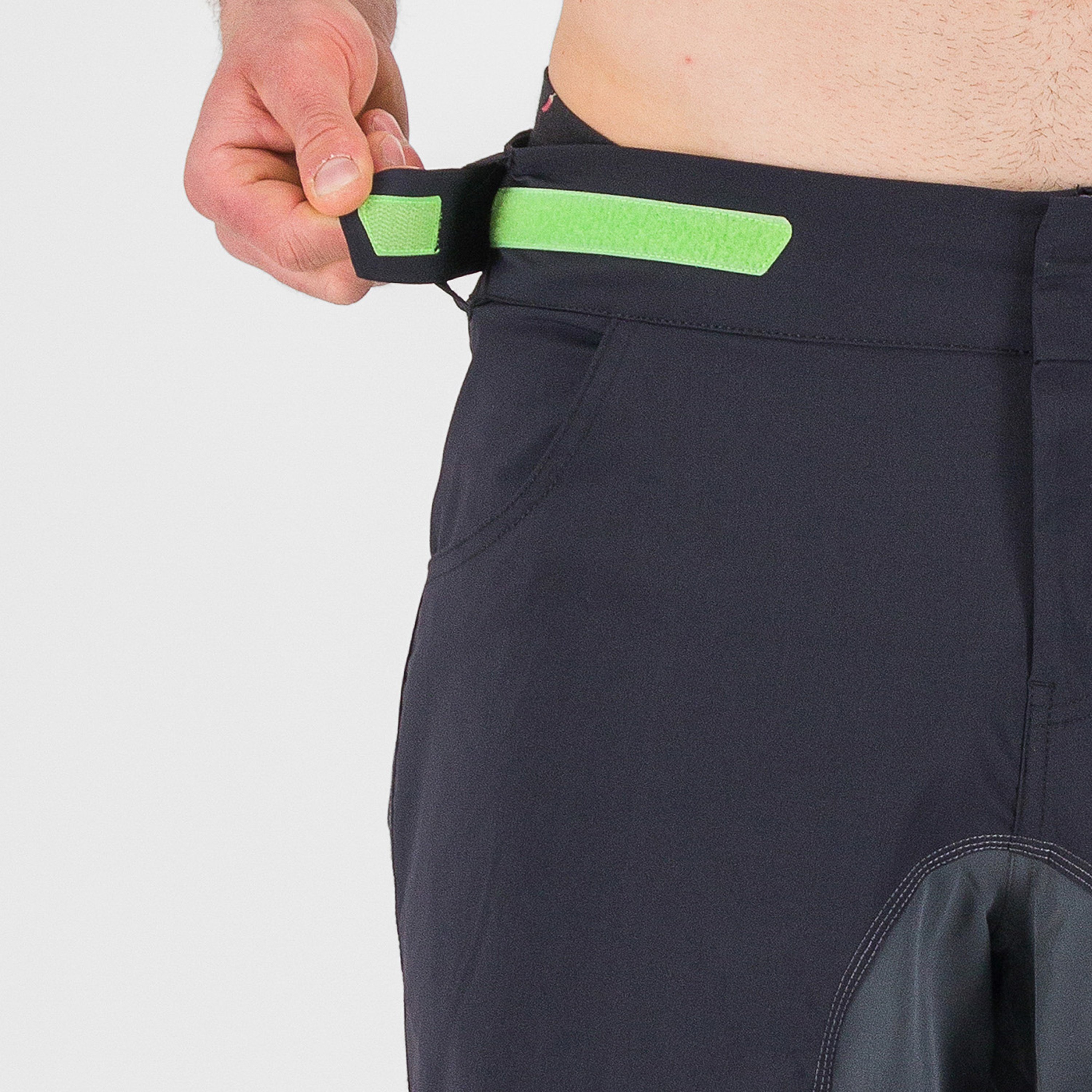 Ballistic evo short - black/dark grey - karpos