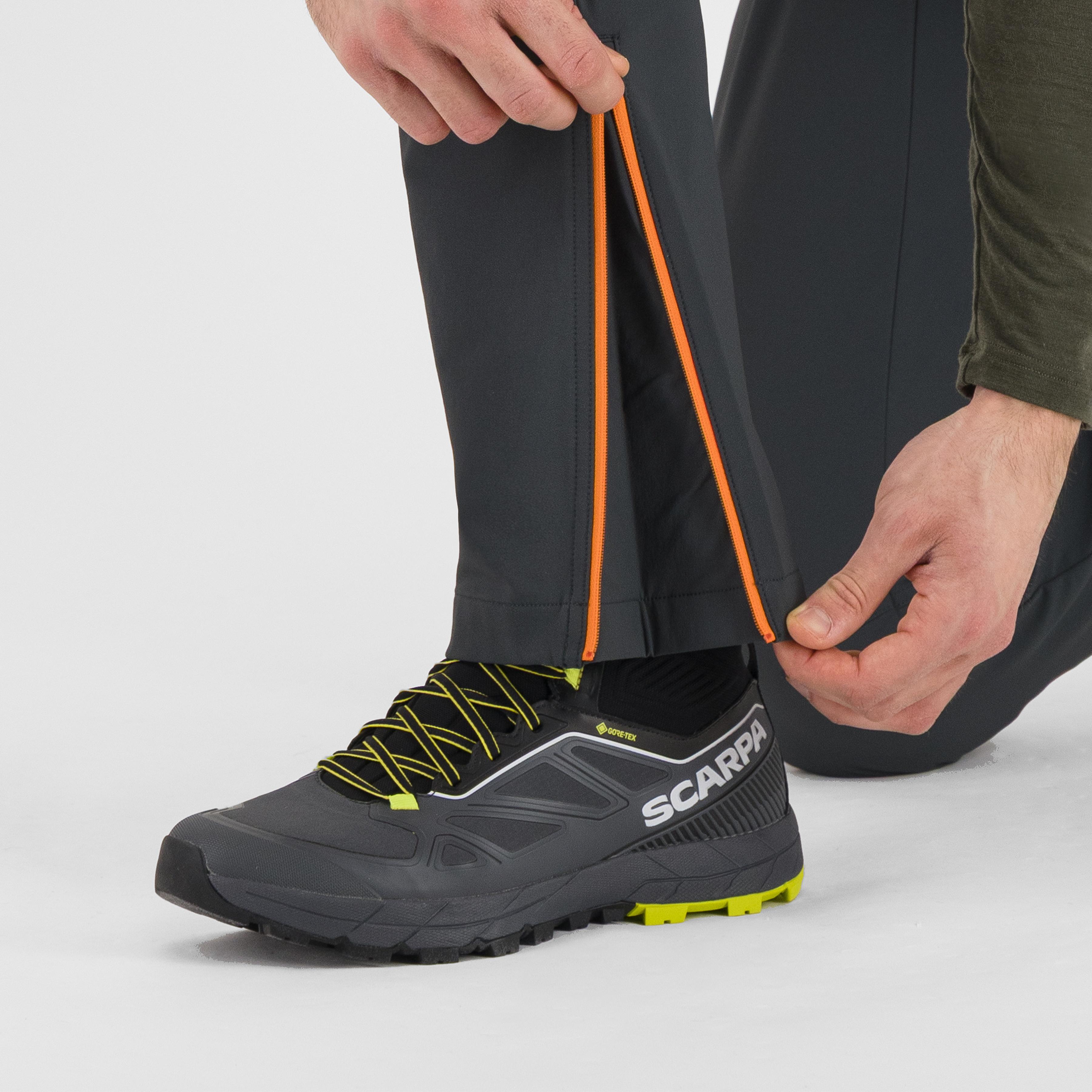 Scarnia up pants - woodl.gray/vibr.orange - karpos