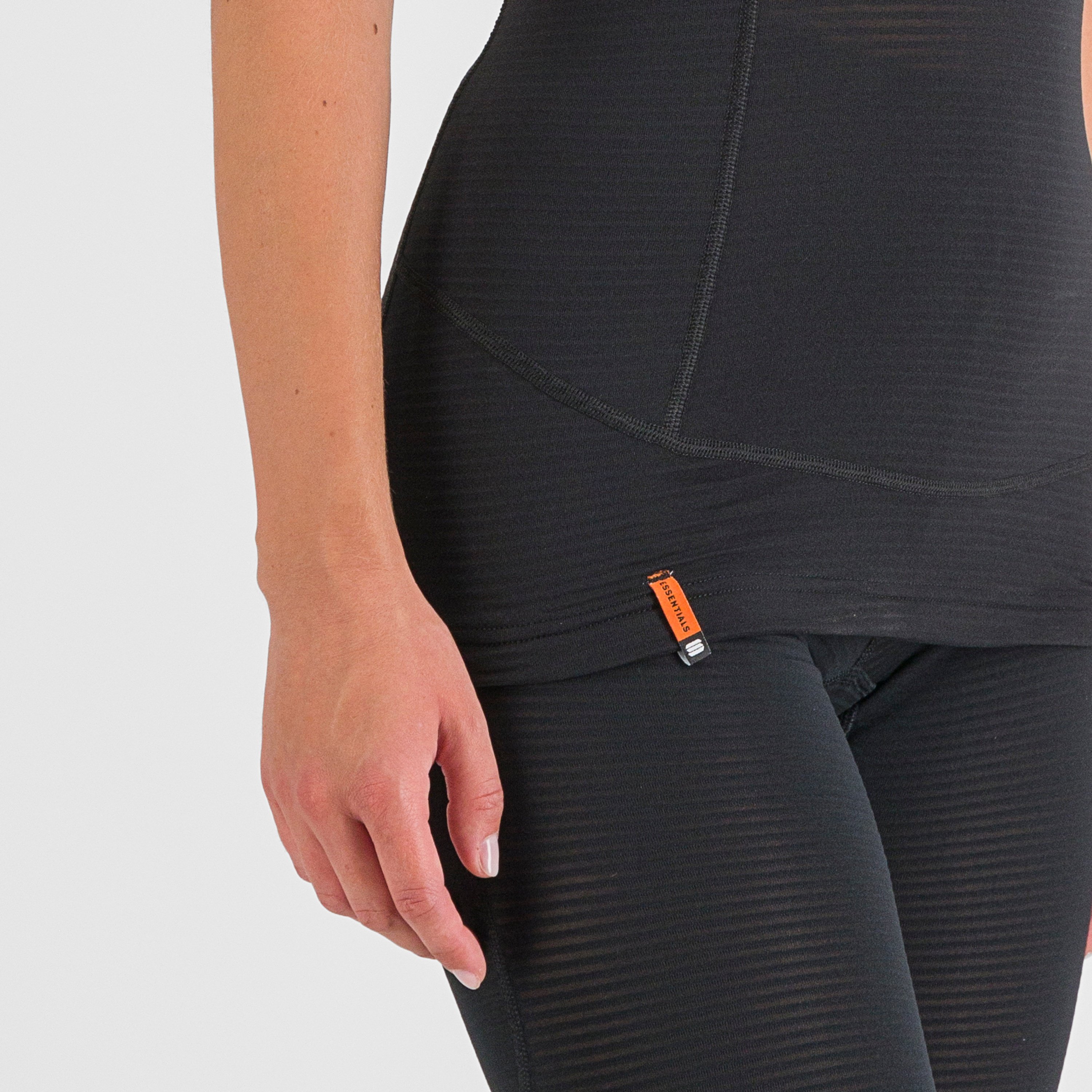 Thermodynamic mid w tee - black - sportful
