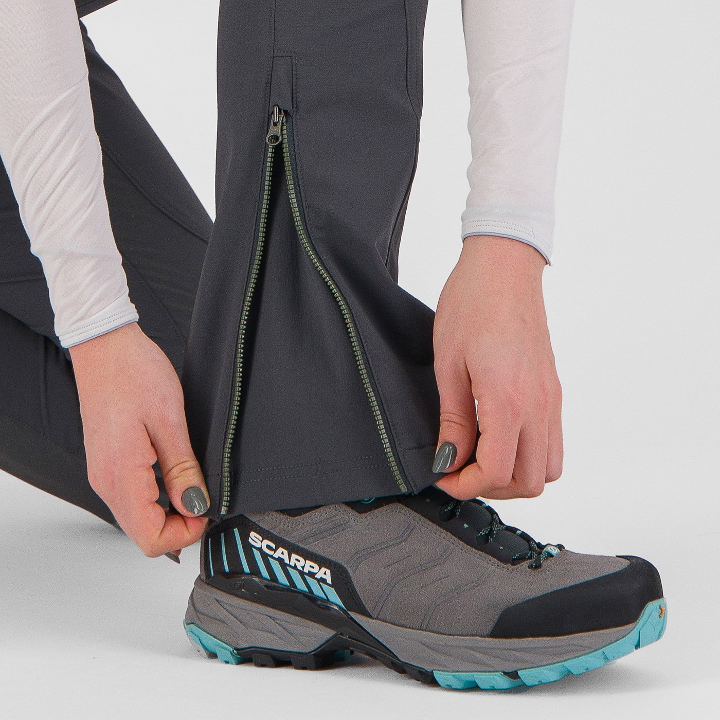 Cevedale evo w pant - black sand/thyme - karpos