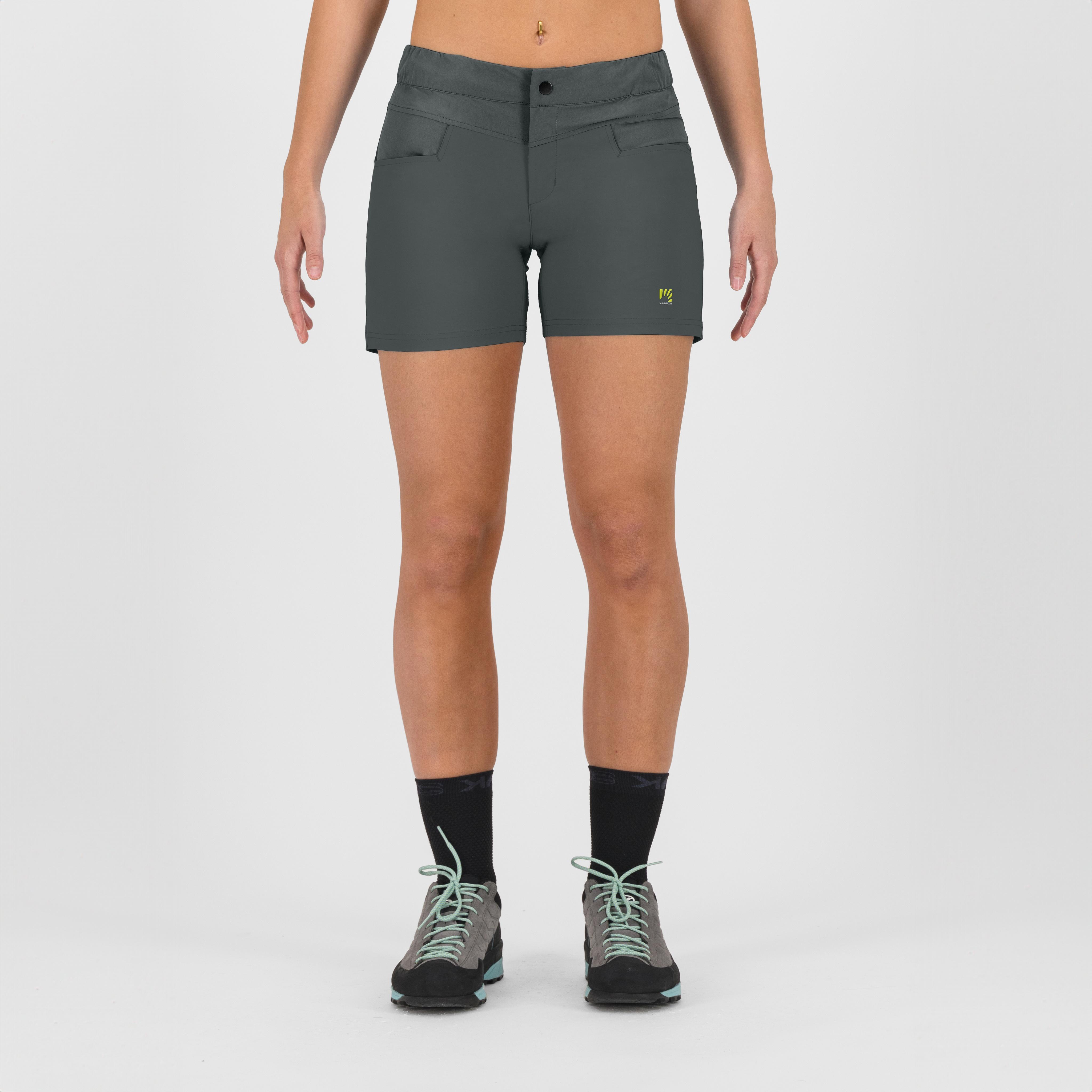 Lastia w shorts - urban - karpos