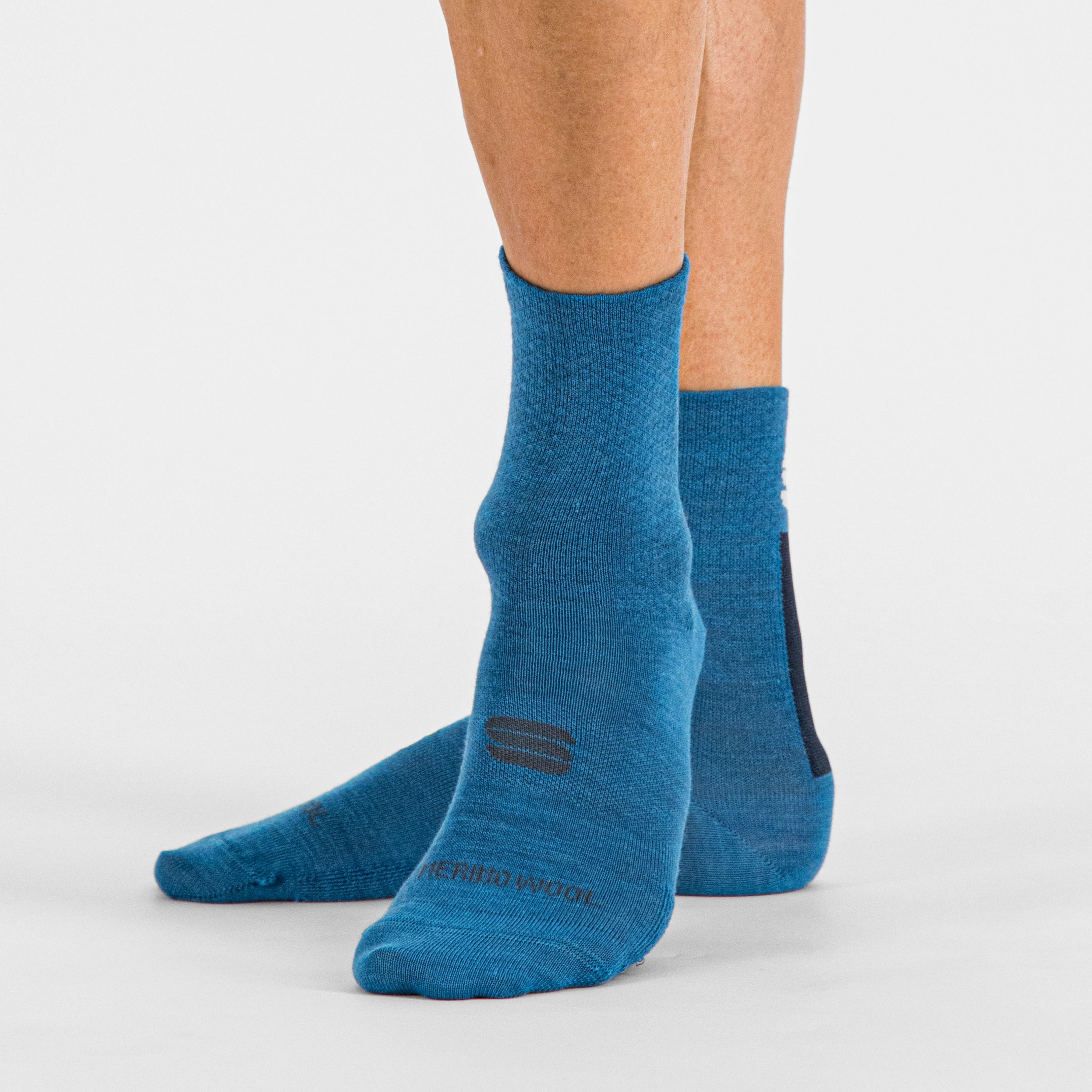 Wool woman 16 socks - berry blue - sportful