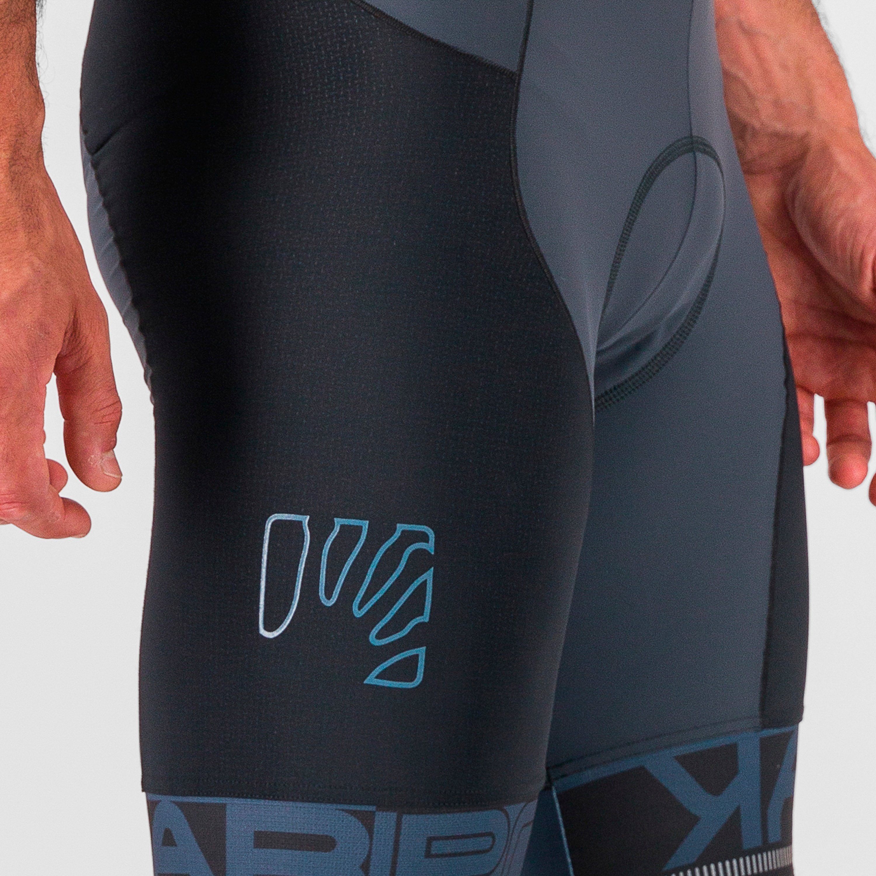 Verve short - black/ombre blue - karpos