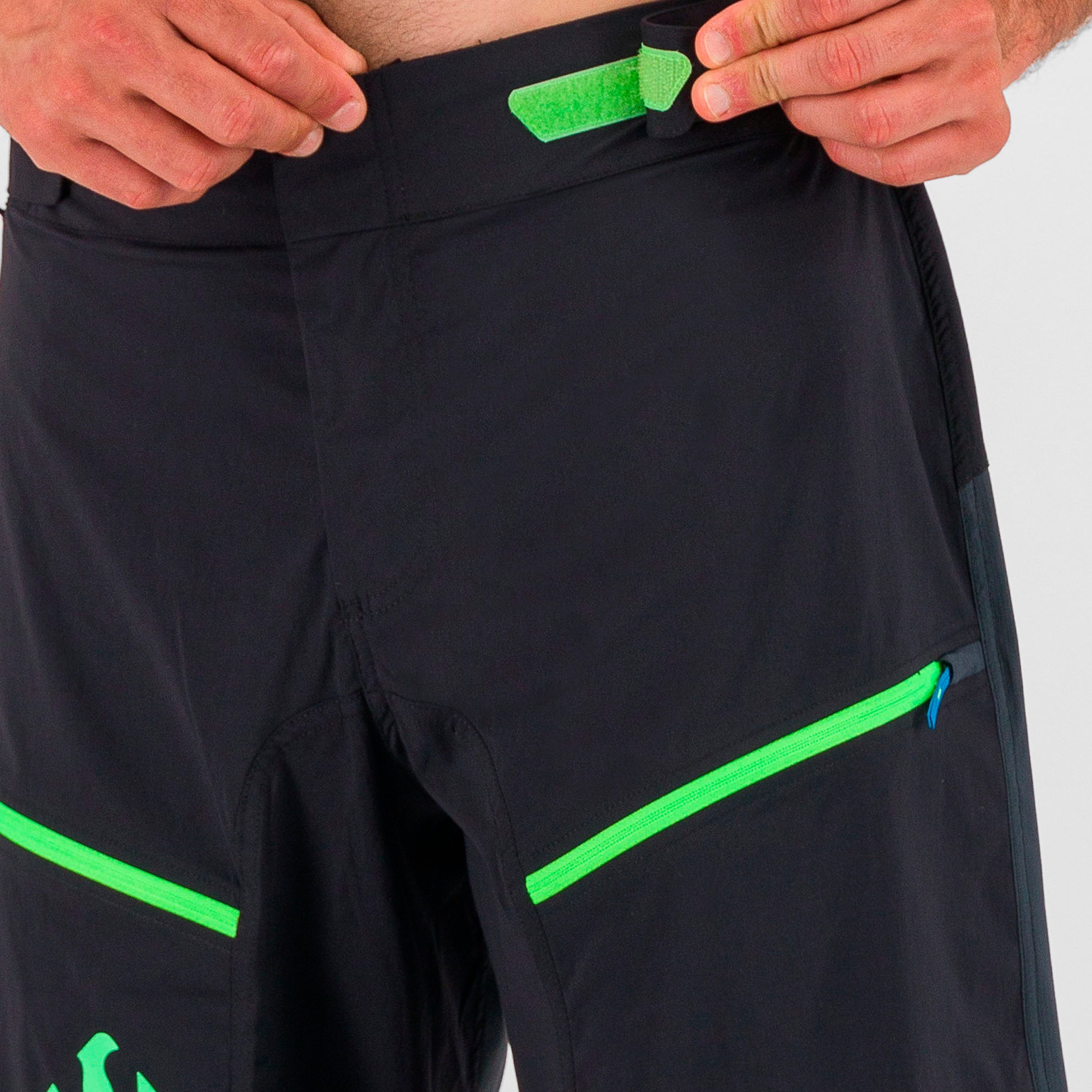 Rapid  baggy short - black/dark grey/green fluo - karpos