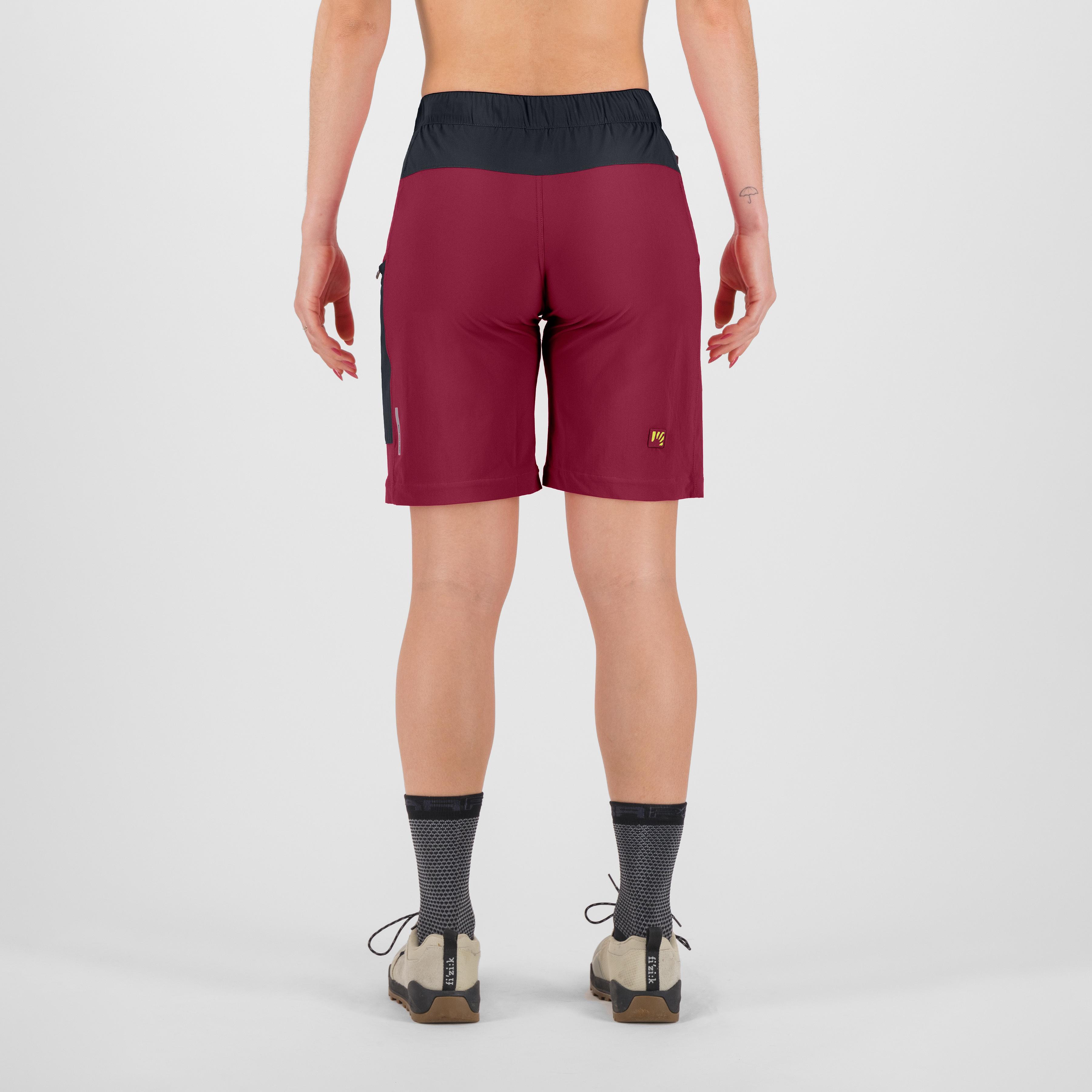 Nago w shorts - beet red/vulcan - karpos