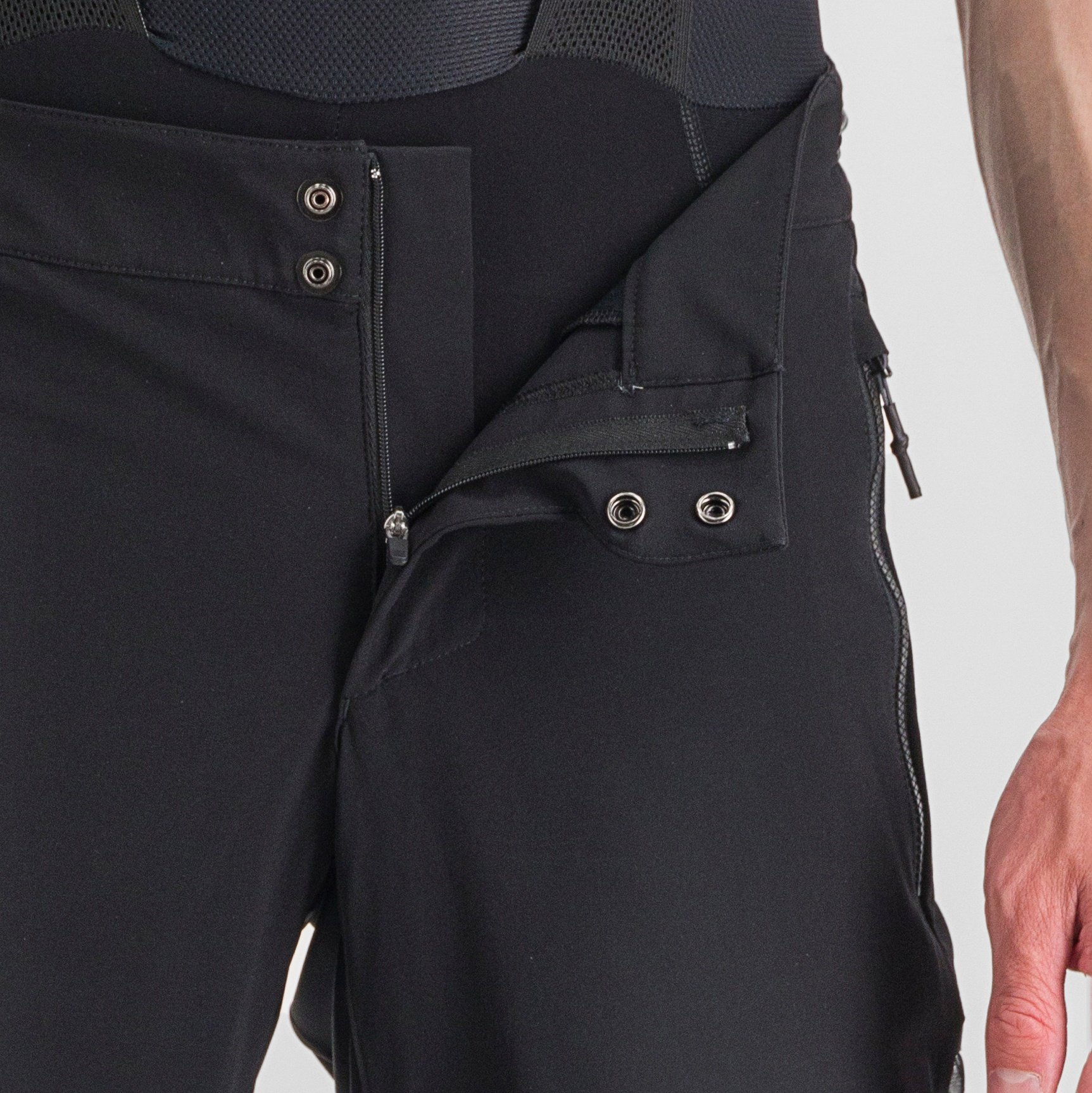 Supergiara overshort - black - sportful